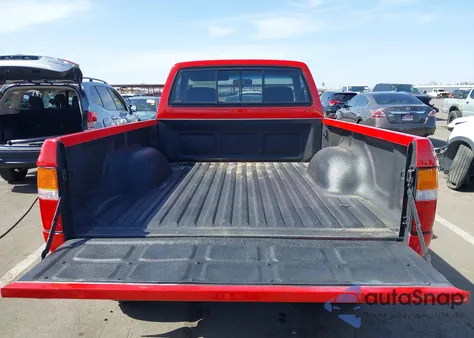 1990 Toyota Pickup 1/2 Ton Sht Wheelbase Dlx z USA, uszkodzony, nr VIN JT4RN01P7L7019709